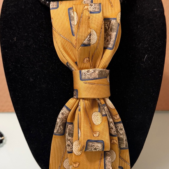 Multicolor Abstract Pattern Scarf - Picture 12 of 12